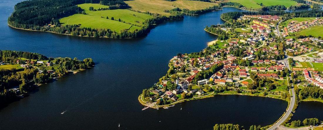 Apartmány Pinie Lipno Lipno nad Vltavou Zewnętrze zdjęcie